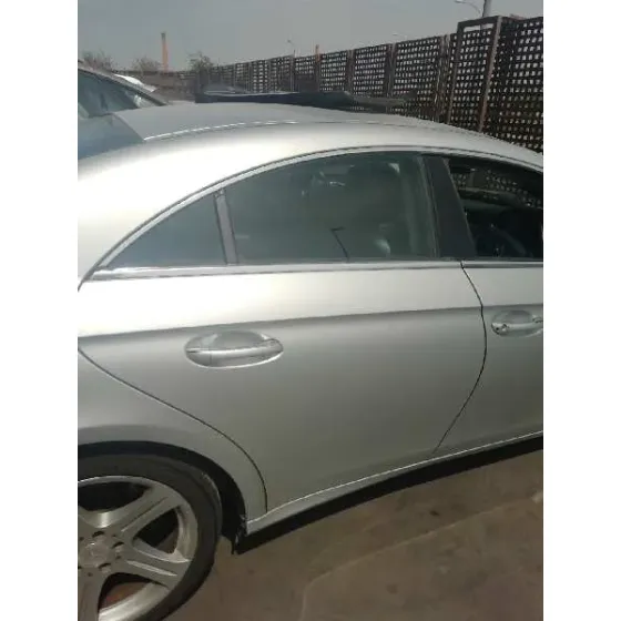 Puerta Trasera Derecha para Mercedes-Benz Clase Cls (W219)