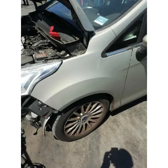 Aleta Delantera Izquierda para Ford B-Max