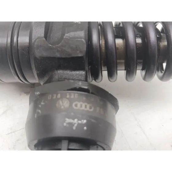 Inyector para Seat Ibiza (6L1)