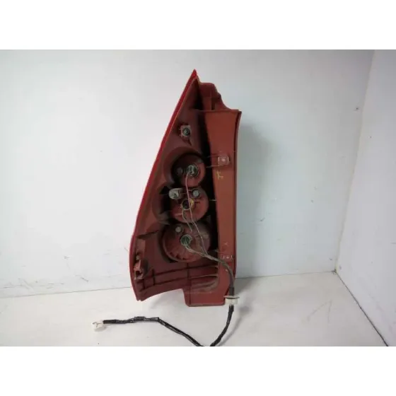 Piloto Trasero Derecho para Mazda 5 Berl. (Cr)