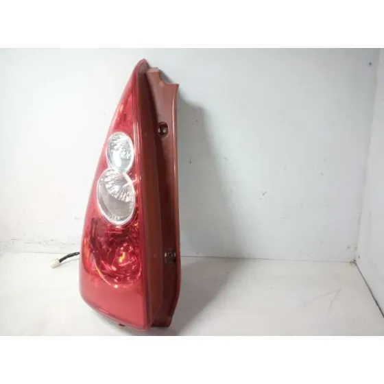 Piloto Trasero Izquierdo para Mazda 5 Berl. (Cr)