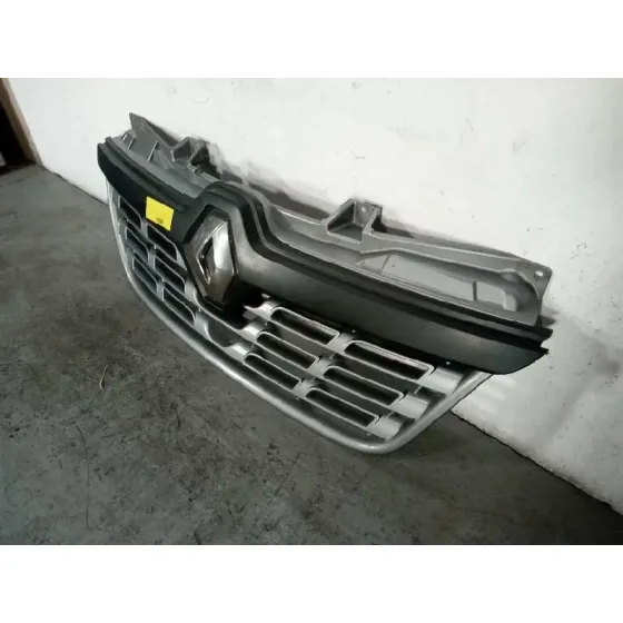 Rejilla Delantera para Renault Master Kasten
