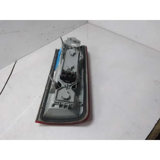 Piloto Trasero Izquierdo para Ford Transit Connect (Tc7)