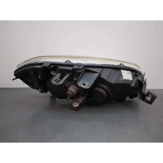 Faro Izquierdo para Fiat Linea (110)
