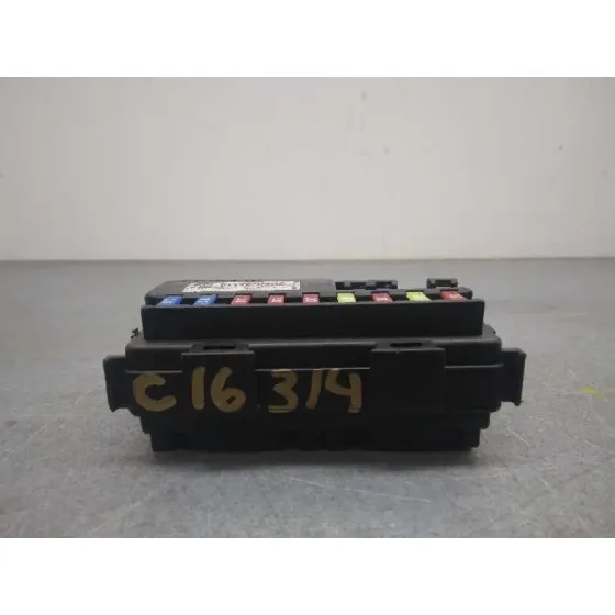 Caja Reles / Fusibles para Kia Carens ( )