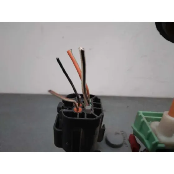 Cerradura Puerta Trasera Izquierda para Fiat Linea (110)