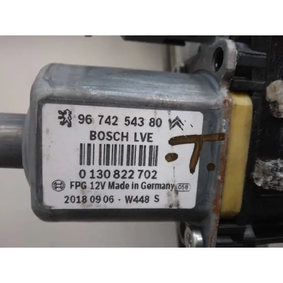 Elevalunas Delantero Derecho para Peugeot 208
