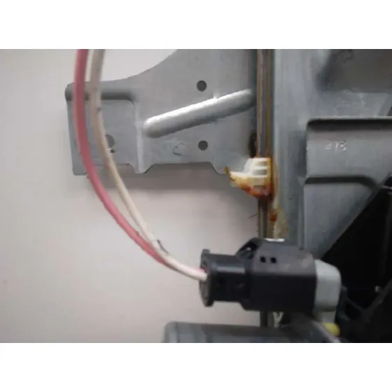 Elevalunas Delantero Derecho para Peugeot 208