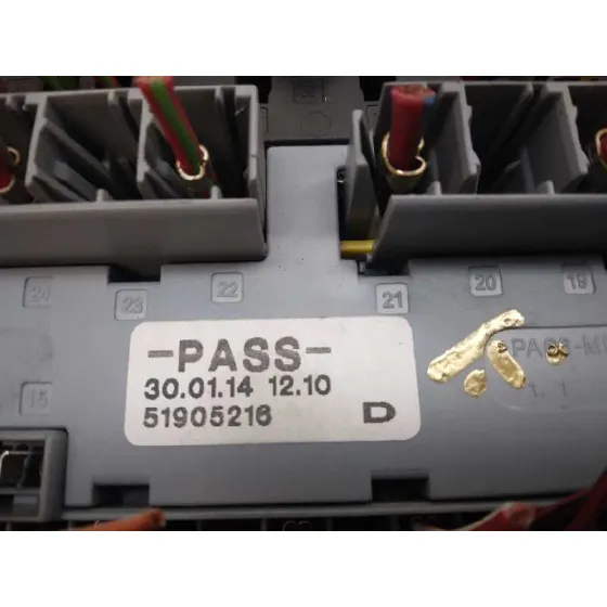 Caja Reles / Fusibles para Fiat Fiorino