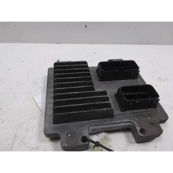 Centralita Motor Uce para Opel Corsa D
