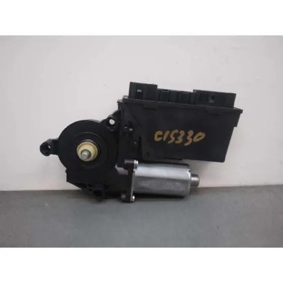 Motor Elevalunas Delantero Derecho para Audi A4 Avant (8E)