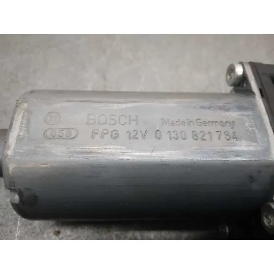 Motor Elevalunas Delantero Derecho para Audi A4 Avant (8E)