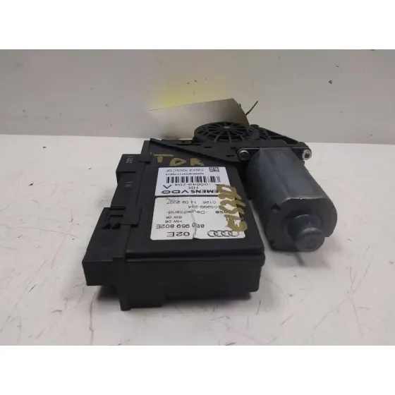 Motor Elevalunas Trasero Derecho para Audi A4 Avant (8E)