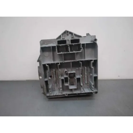 Caja Reles / Fusibles para Alfa Romeo 147 (190)