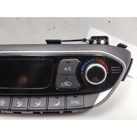 Mando Climatizador para Hyundai I30 (Pd)