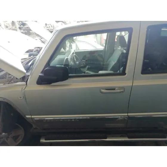 Puerta Delantera Izquierda para Jeep Commander