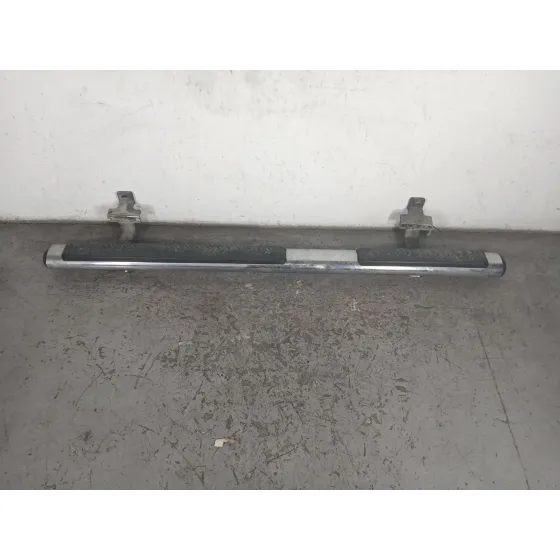 Estribo para Jeep Commander