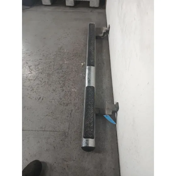 Estribo para Jeep Commander