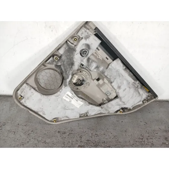 Guarnecido Puerta Trasera Izquierda para Jeep Commander