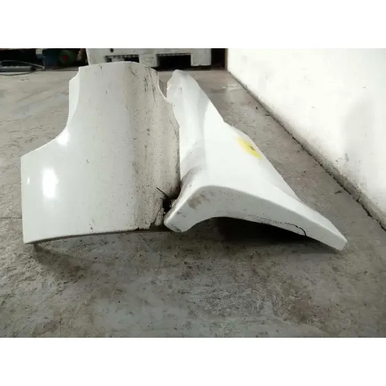 Faldon Lateral para Ford Focus Berlina (Cap)
