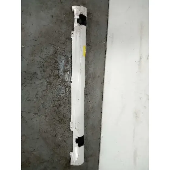 Faldon Lateral para Seat Leon (1M1)