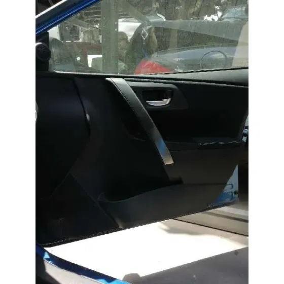 Guarnecido Puerta Delantera Derecha para Toyota Auris