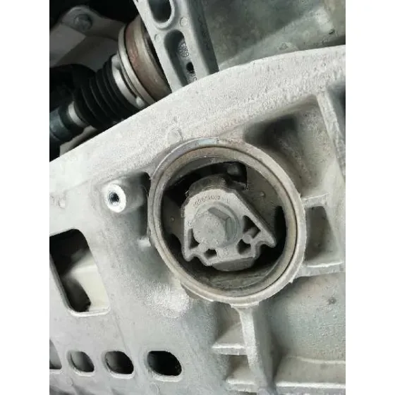 Puente Delantero para Volkswagen Passat Lim. (362)