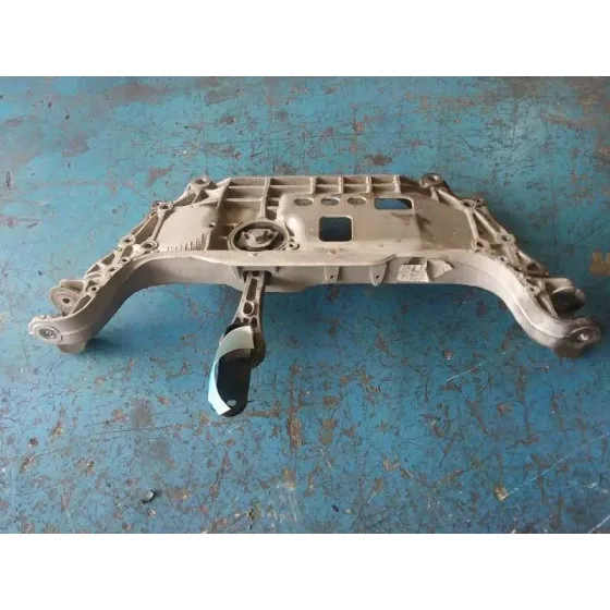 Puente Delantero para Volkswagen Passat Lim. (362)