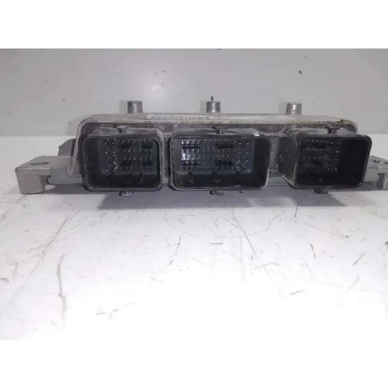 Centralita Motor Uce para Ford Fiesta (Cb1)