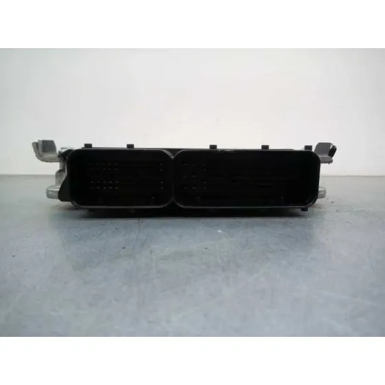 Centralita Motor Uce para Audi A4 Avant (8E)