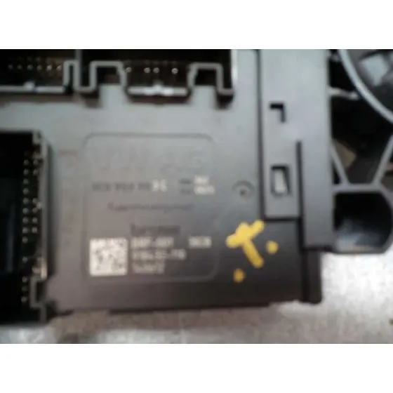 Motor Elevalunas Delantero Izquierdo para Volkswagen Passat Lim. (362)