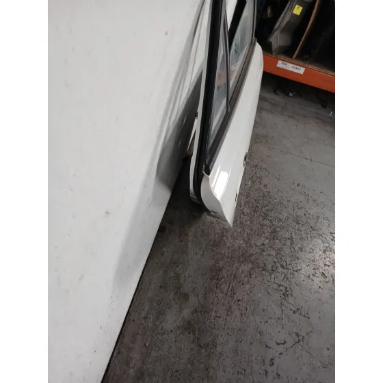 Puerta Trasera Derecha para Kia Rio
