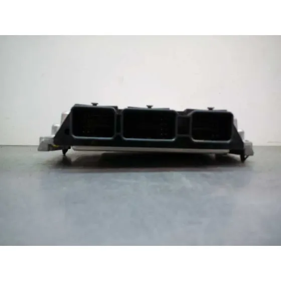 Centralita Motor Uce para Ford Focus Lim. (Cb4)