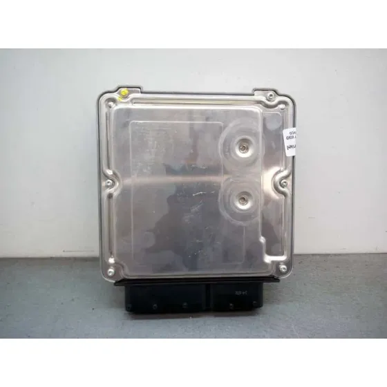 Centralita Motor Uce para Audi A4 Berlina (8E)