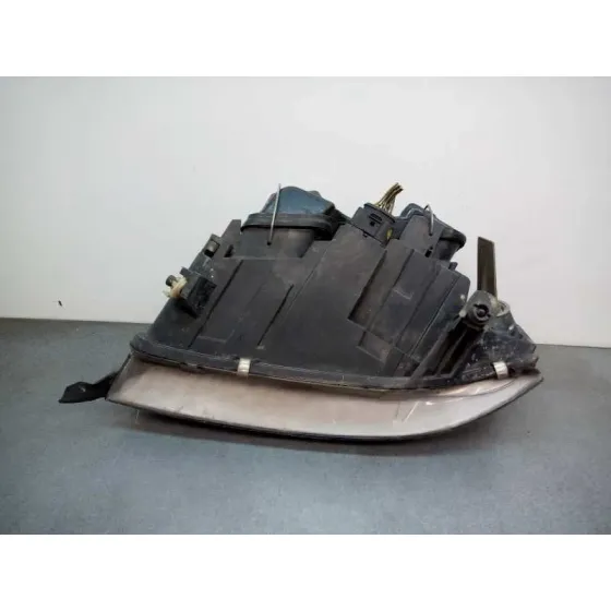 Faro Derecho para Audi Allroad Quattro (4B5)