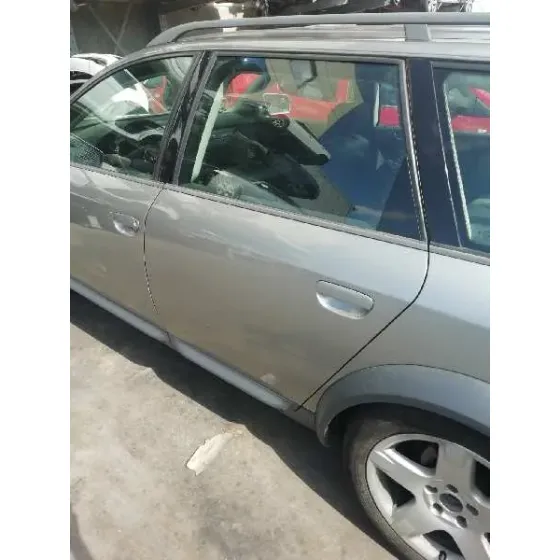 Puerta Trasera Izquierda para Audi Allroad Quattro (4B5)