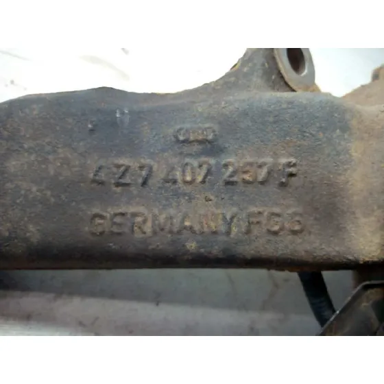 Mangueta Delantera Izquierda para Audi Allroad Quattro (4B5)