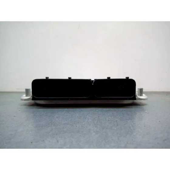 Centralita Motor Uce para Audi A6 Avant (4B5)
