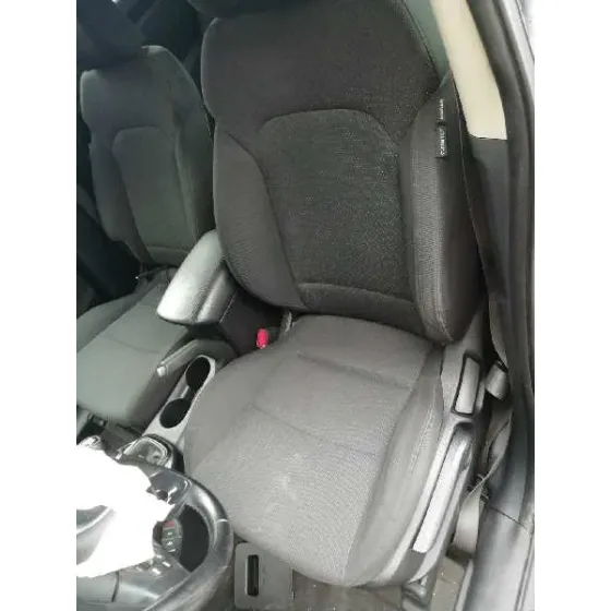 Asiento Delantero Izquierdo para Kia Carens ( )