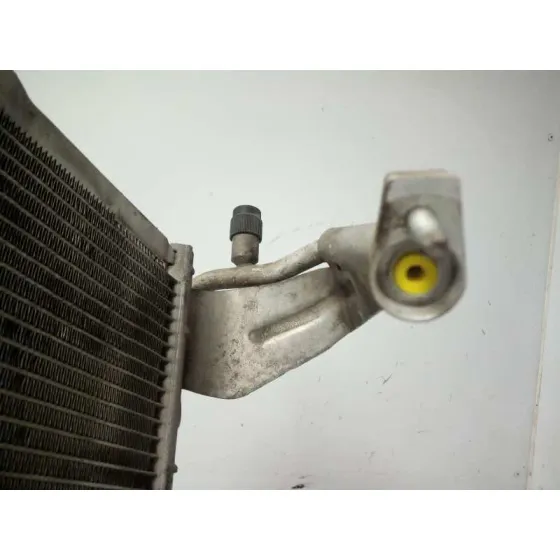 Condensador / Radiador Aire Acondicionado para Ford Fiesta (Ccn)