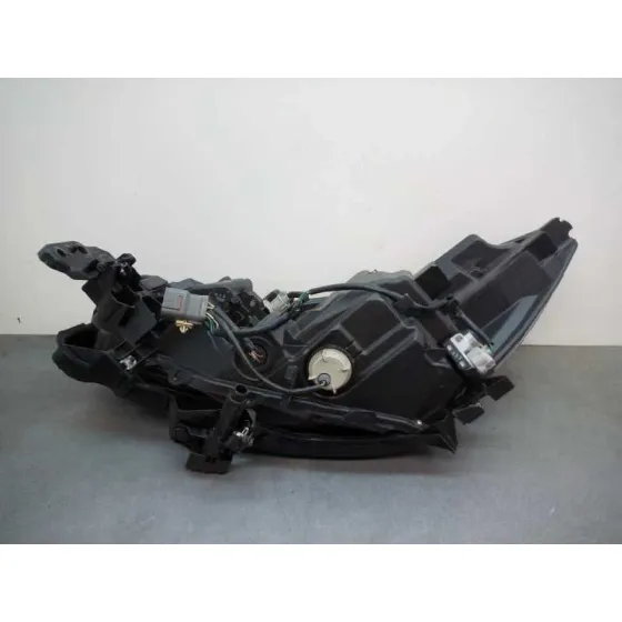 Faro Derecho para Subaru Outback (B15)