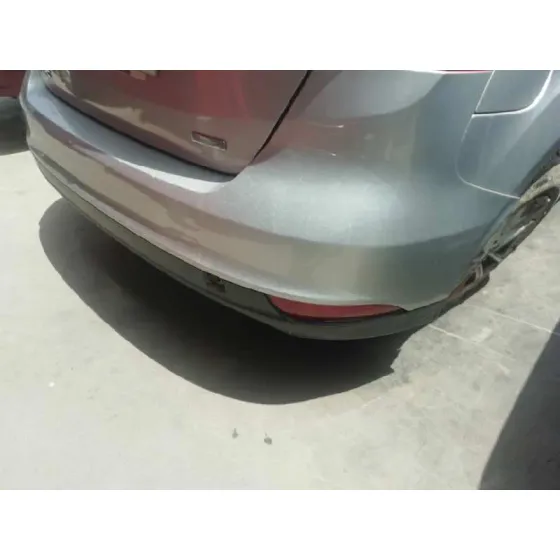 Paragolpes Trasero para Ford Focus Lim. (Cb8)