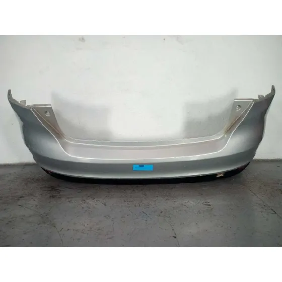 Paragolpes Trasero para Ford Focus Lim. (Cb8)