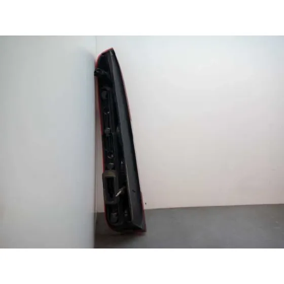Piloto Trasero Derecho para Ford Focus C-Max (Cap)