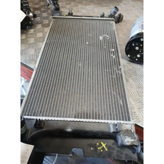 Radiador Agua para Toyota Avensis Berlina (T25)