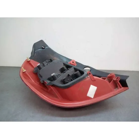 Piloto Trasero Derecho para Renault Clio Iii