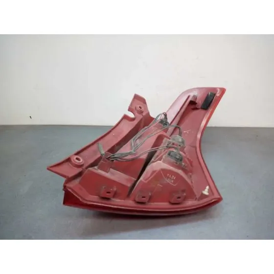 Piloto Trasero Izquierdo para Suzuki Swift Berlina (Mz)