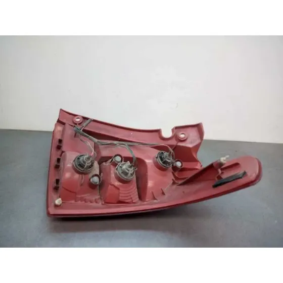 Piloto Trasero Izquierdo para Suzuki Swift Berlina (Mz)