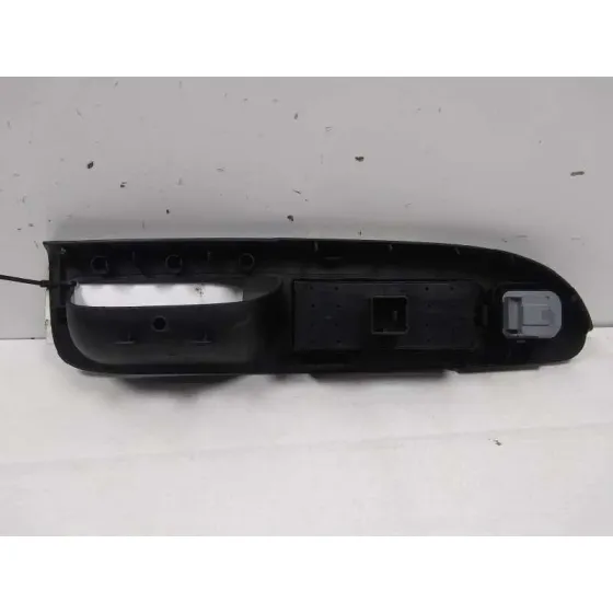 Mando Elevalunas Delantero Izquierdo para Volkswagen Passat Variant (3C5)