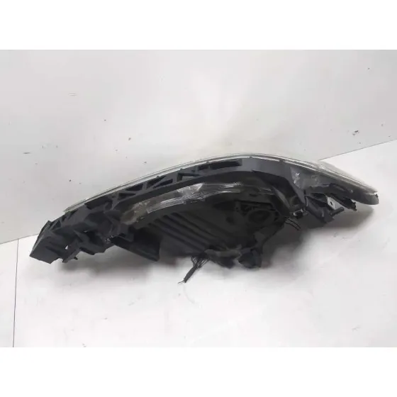 Faro Izquierdo para Mazda 5 Berl. (Cr)